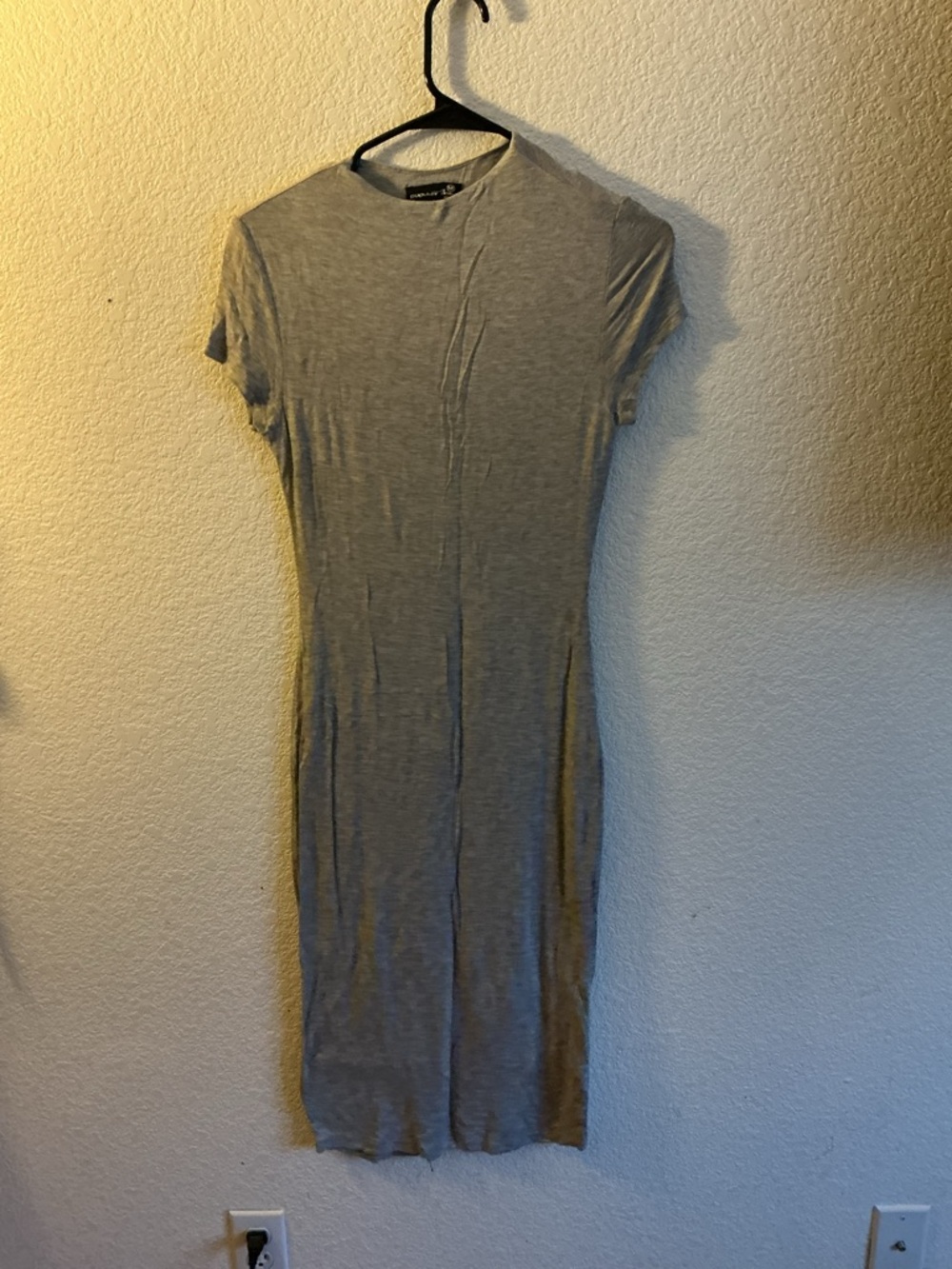 Everyday Gray Short-Sleeve Midi Dress